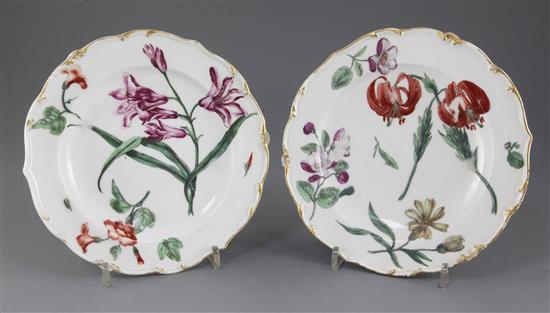 A pair of Chelsea botanical dessert plates, c.1765, 21cm
